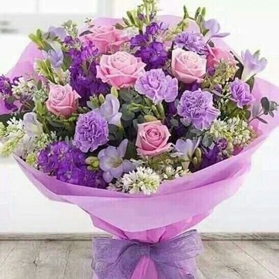 akmk82's profile picture. 