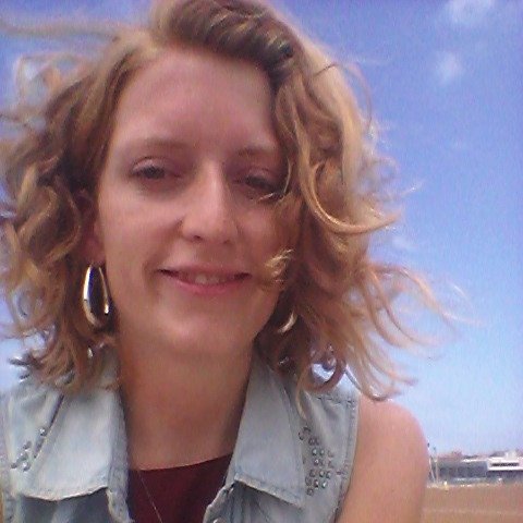 FlorCambron's profile picture. Prof de FLE en Espagne et
co-auteure du blog https://t.co/aviUmqLTaZ

Master de Profesorado de la UNED especialidad francés