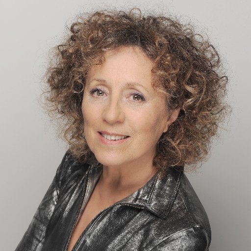 Compte officiel de Mireille Dumas, productrice, réalisatrice et journaliste. MD Productions, société de production tv.