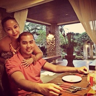 YanYossie's profile picture. 35 and still running !