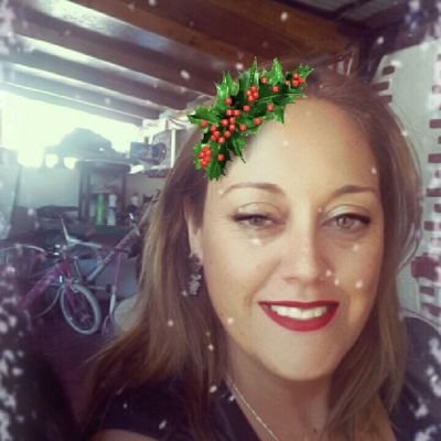 Evyzita1324's profile picture. 