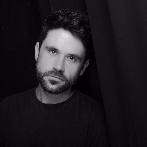 Director de cine, técnico de radio y televisión.