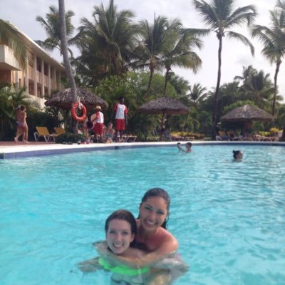 leslielizabeth_'s profile picture. All good things are wild & free.