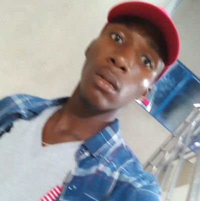 dis boy is smart,handsome,caring and d best qualities of a guy