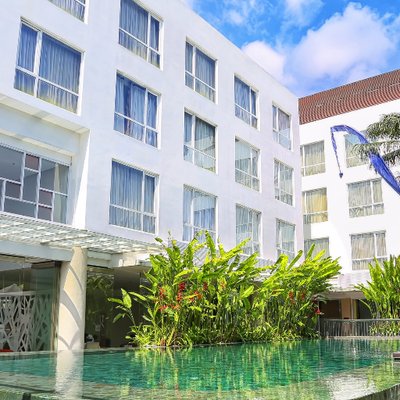 Hotel mercure bali harvestland kuta