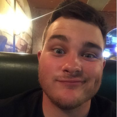 thatmofobris's profile picture. Livin in a gansta's  paradise