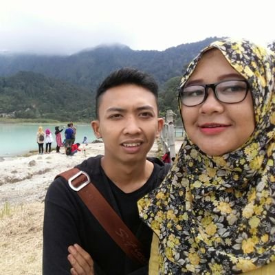 ♥ Allah | My Parent | 22 November'93 | manajemen Informatika @piksi_ganesha |
Maju bersama kerja keras dan doa :)
