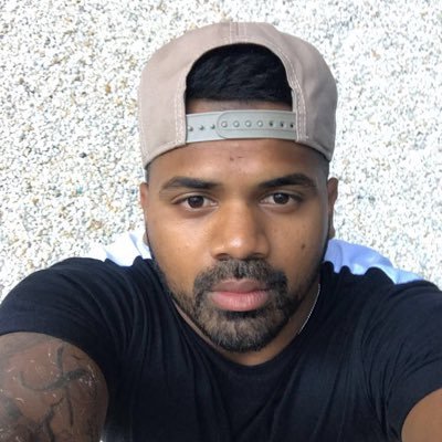 fizzpop99's profile picture.