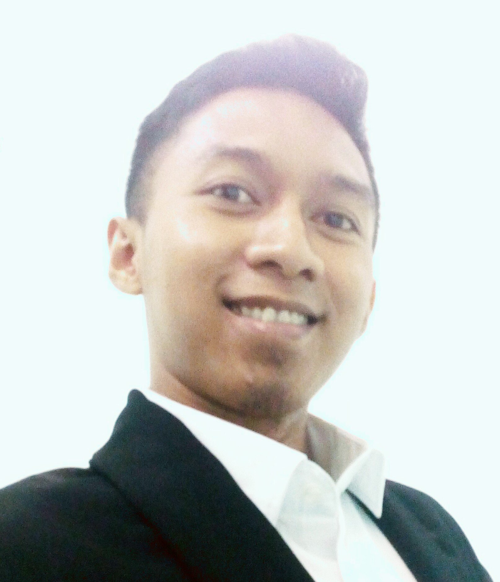 AnggaArief11's profile picture. Slow