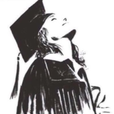 خرّيجة أمضي ودربي ساطع تشدو به الآمال في وجداني ' ✿. #senior_2017