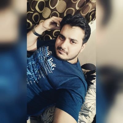 Kashif055's profile picture. 