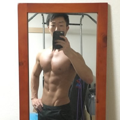 肩壊してるホームトレーニー|握力100kg超えに挑戦中で54kgから95kgに|身体作りで役立ったことなどを発信|プロテインのレビューブログ→ https://t.co/Ivk97dkS7Y 【握力&自宅筋トレ器具レビューnote】https://t.co/jJ5m0DAHj0 お問い合わせはDMまで