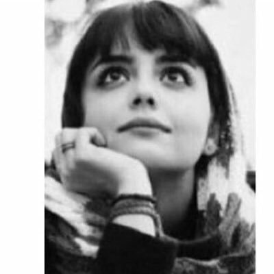 لكلِ فتاة بأبيها مغرمه .✨