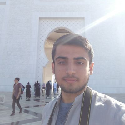 MalavShastri's profile picture. AI/ML Engineering @ AWS