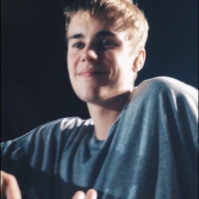 he followed 14/08/14 † i saw him (x3) selena g