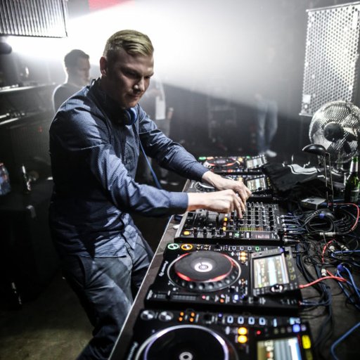 DesireDnB's profile picture. https://t.co/OPVcY0bAid ///// https://t.co/WOwUjMGRNr ///// https://t.co/pWO1VyxcFE ///// Bookings: desireger@gmail.com