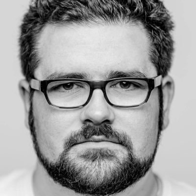 lucmassontodes's profile picture. Polaroidophage et photophile, coup de gueule ou billet d'humeur, mais par dessus tout aimer la vie