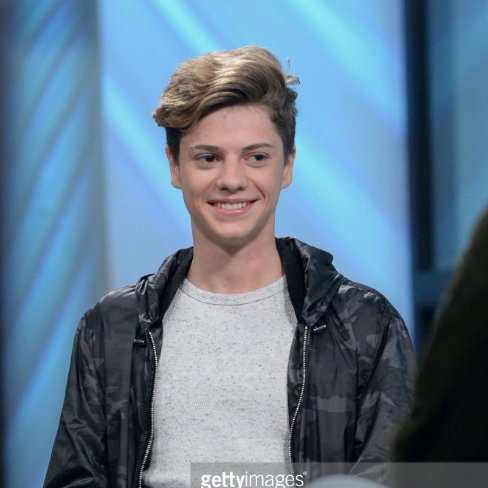A girl, who is crazy about Jace Norman dreams of working on nickelodeon and wants to very slime in the face :)