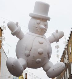 ThatchamWeather's profile picture. Owner/operator since 2002.  An engineer, I've also studied weather, maths, physics and stuff like clouds.