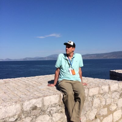 linguist, sports fan, traveler, just wants reliable information