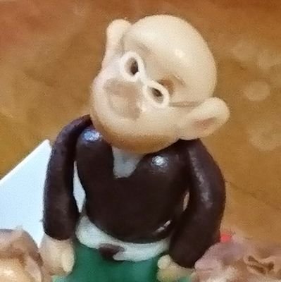 ToolPage_Bose's profile picture. ヒゲ・スキンヘッド姿で撮影していますが、見かけほど怖くない、はず。 日曜、月曜休みなんで月曜撮影案件、特に募集中。