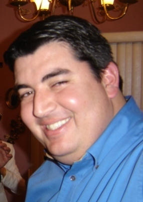 Ing Industrial de profesión, Sinaloense de Corazón, Jalisquillo de Nacimiento, Padre de una hermosa Familia.