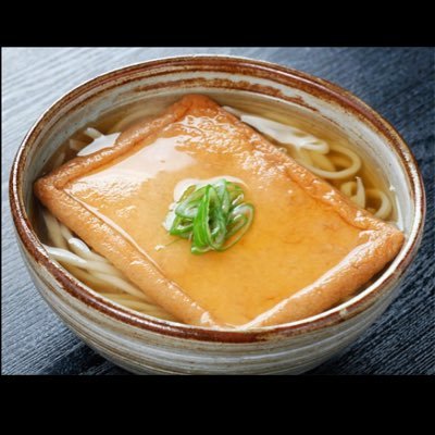 うどんと麻雀が大好き！麻雀はかなり本格的にやります。技術上達を目指して、プロの打ち筋を研究してます。