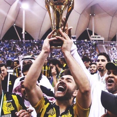 Rwagan100's profile picture. ( ناشط ) بس مدري في ايش ، دائماً الصوره الاساسيه الجميلة اللتي رئيتها مني هي الابقى ، لا يغيرگ اختلافي مع نفسي المفضله مافيها شي https://t.co/EtnlPJR5tR