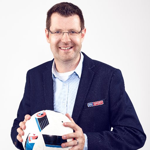 Offizieller Twitter-Account von Marcel Meinert, Fußball- (#skybuli #skycl) und Tennis-Kommentator (#skytennis) für Sky Deutschland, freier Journalist, Moderator