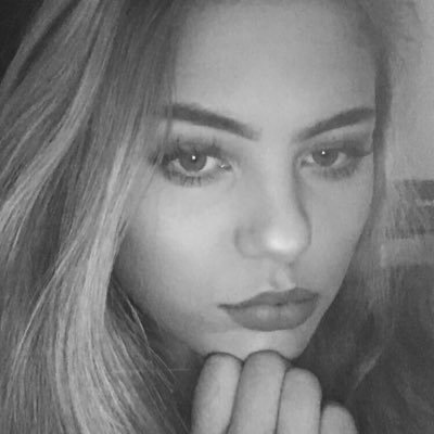 fridapder's profile picture. 