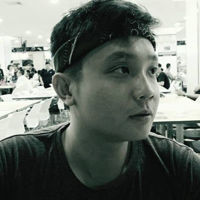 pxoxyx's profile picture. Rocket ship builder