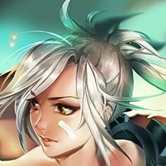 5'6 tall with a blade the same length. I can bench press over 700lbs and can deliver a punch of over 50000N of force. Do not test me, summoner