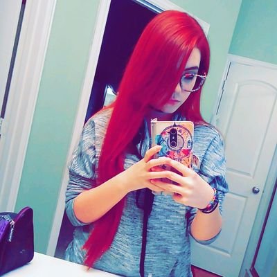 lexihughes09's profile picture. 16 || senior