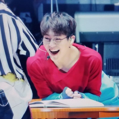 マナ 泣く Shinee オニュ マナ 泣く Shinee オニュ