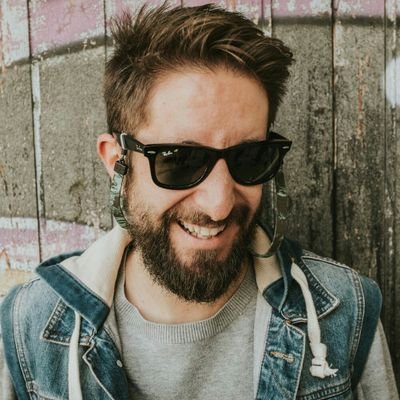 CarlosGR_ofc's profile picture. THE GAME FACTORY 

LUCES DE NEÓN