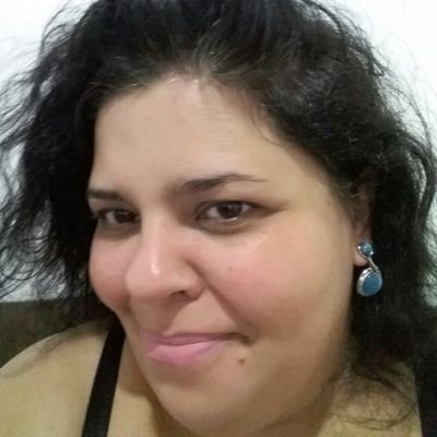 vaniafofuxa's profile picture. 