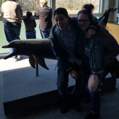 Day0fTheDreads's profile picture. This world is but a canvas to our imagination. LGBTQ. 🍁🍄🏳️‍🌈🧜🏻‍♀️☮️ {engaged💕aar}