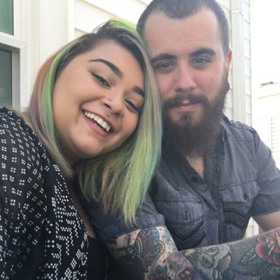 A tatted welder who loves his Gf, video games, muscle cars and pizza.✌️