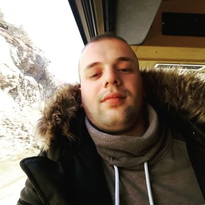 me ty po flas , se vetem ty te du shum , ni ndjen me thot te vi te kti , dhe ni tjeter thot rri e mos shko , se vetem trradhti nuk falet