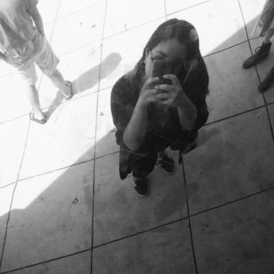 DukiArtigues's profile picture. 19. i speak fluent sarcasm.