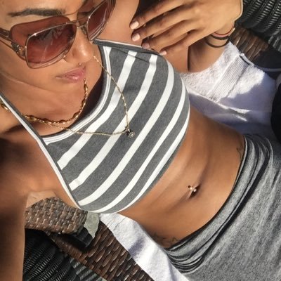 xbeautyxbeast's profile picture. My only wish is I die real. $eerev motivated ♉️