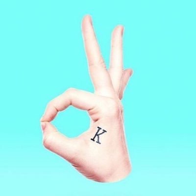 kirstykirtle's profile picture. i trust whatever the universe brings me