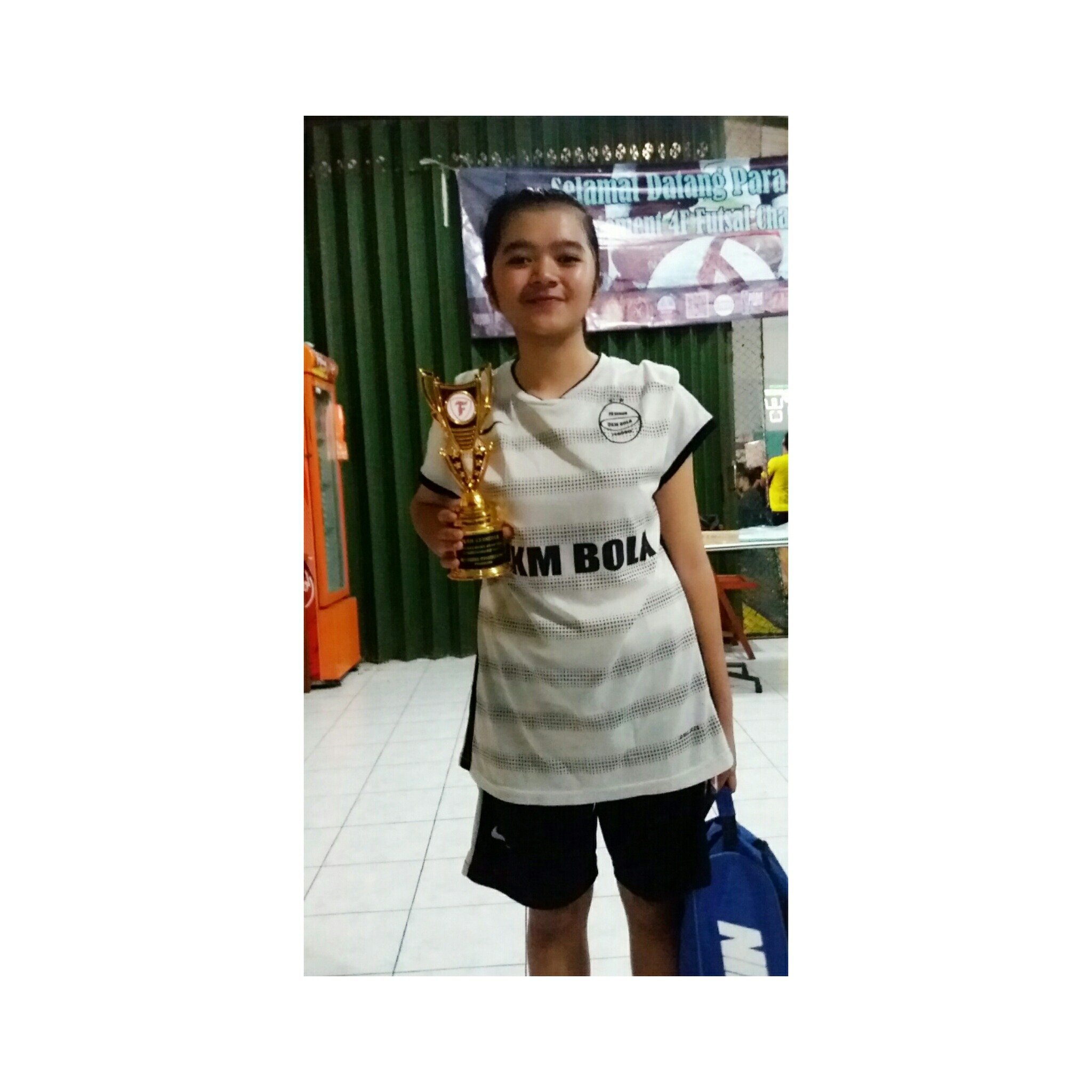 anggunpwati's profile picture. 