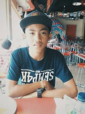 alqomarrozi57's profile picture. Selalu Optimis