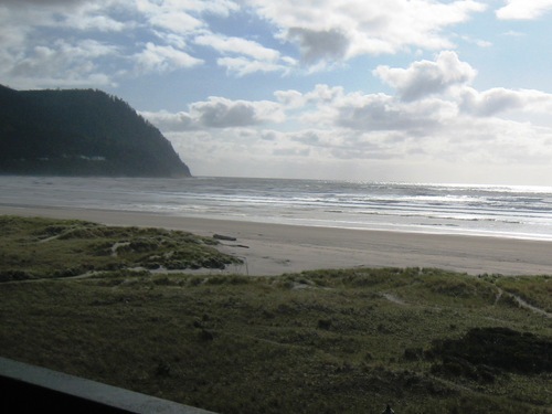 Vacation rentals: private balconies with views of the ocean and Tillamook Head.  One-bedroom, two-bath ocean front condos near the center of Seaside, OR.