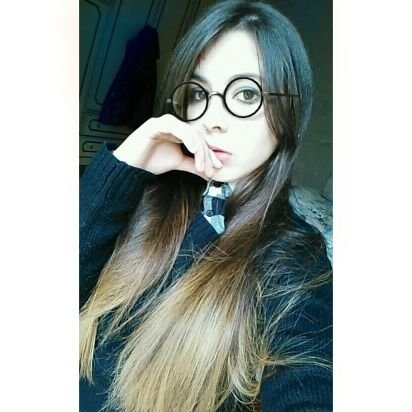 Sanpchat. https://t.co/mNjG4kLPWa
Instagram. iitsweasley
Facebook. Giorgia Lepri Paris
Musical.ly iitsweasley