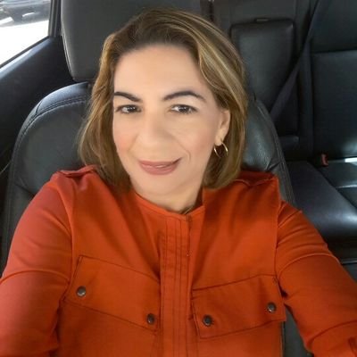 Periodista. Asesora de estrategias de comunicación . Soy enemiga de la mentira y de la injusticia social.