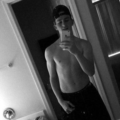 RyanBrown1000's profile picture. 