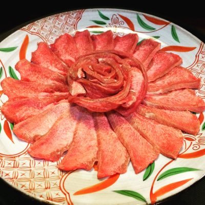 神田にある 熟成牛たんとおばんざいのお店です。 当店名物は麹に漬け 昆布締めした絶品芯たんです！  一度ご賞味下さい！