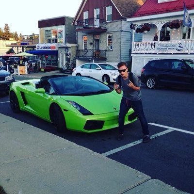 entrepreneur & adventurer. snapchat: KingJarret follow my journey. Contact: @JarretHogan